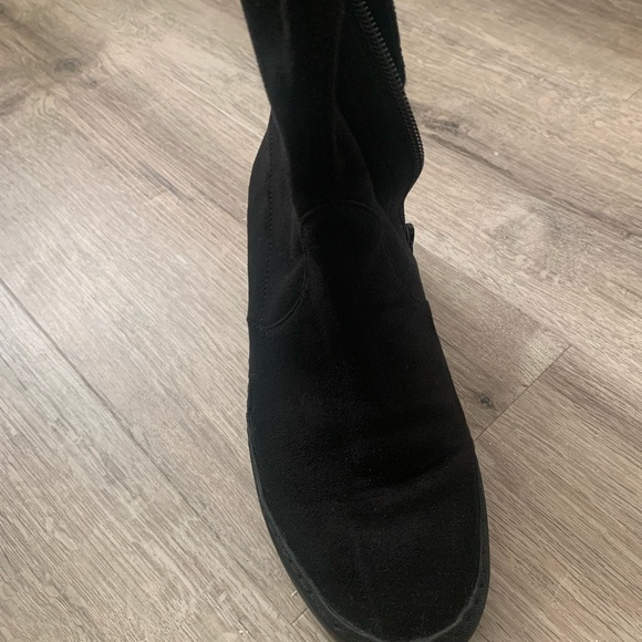 Stuart Weitzman Playtime Boots size 6 - Picture 4 of 8